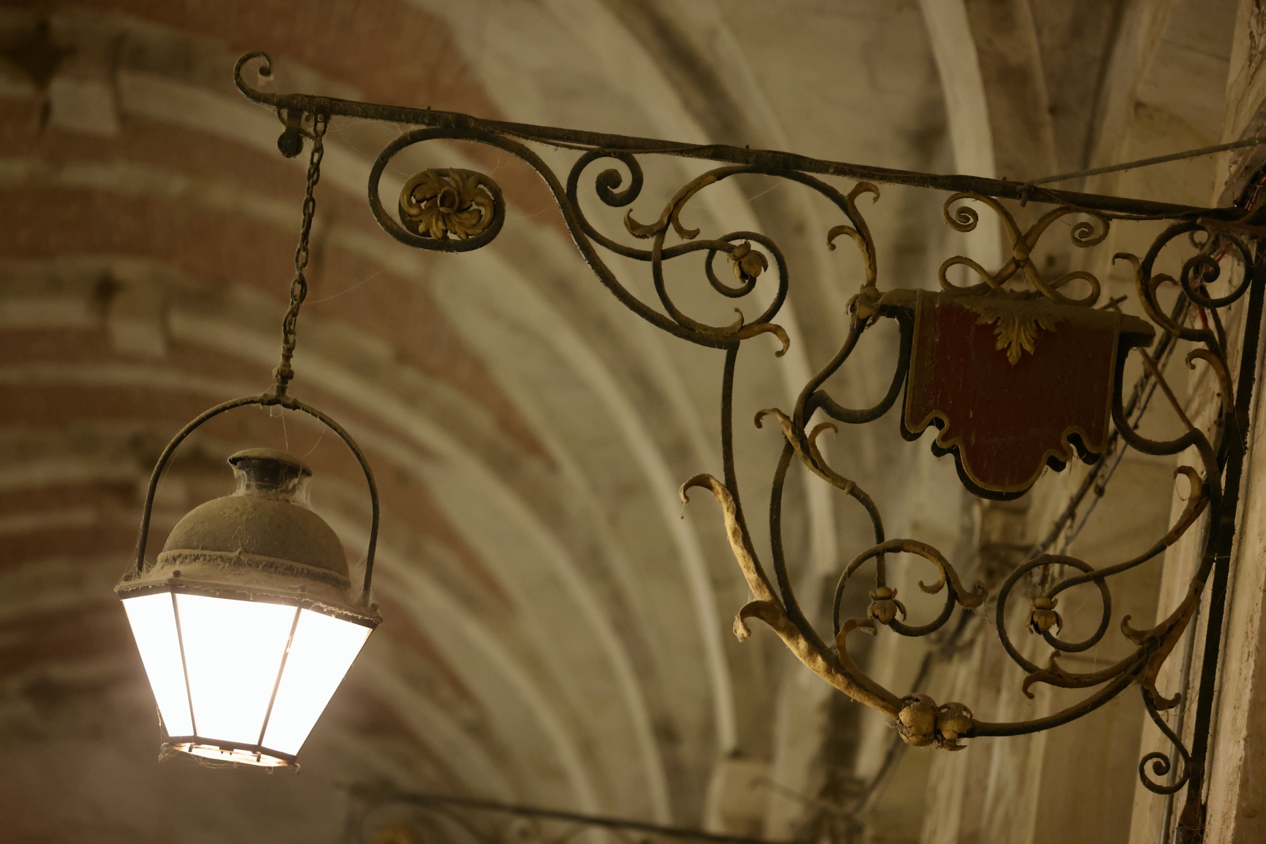 Écurie de l'Académie Équestre de Versailles - détails lampe