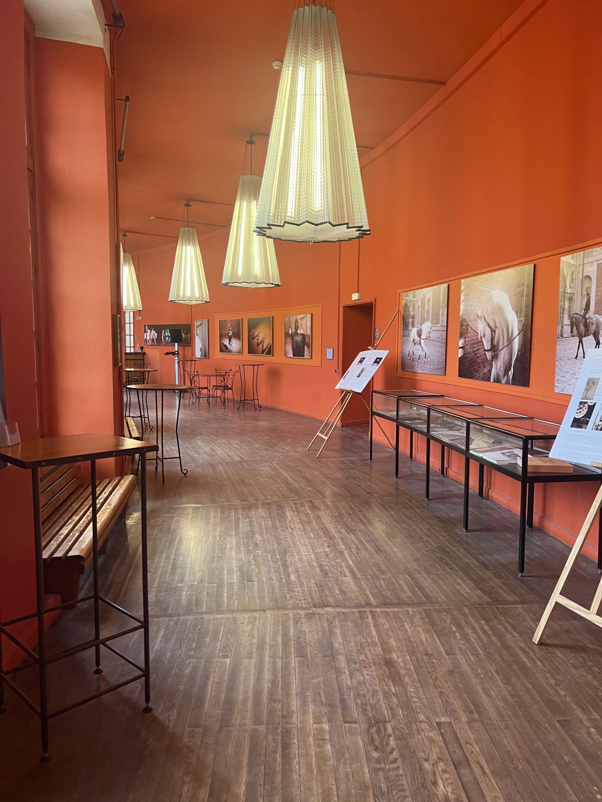 Salle événementielle intimiste à Versailles – cocktail 120 invités