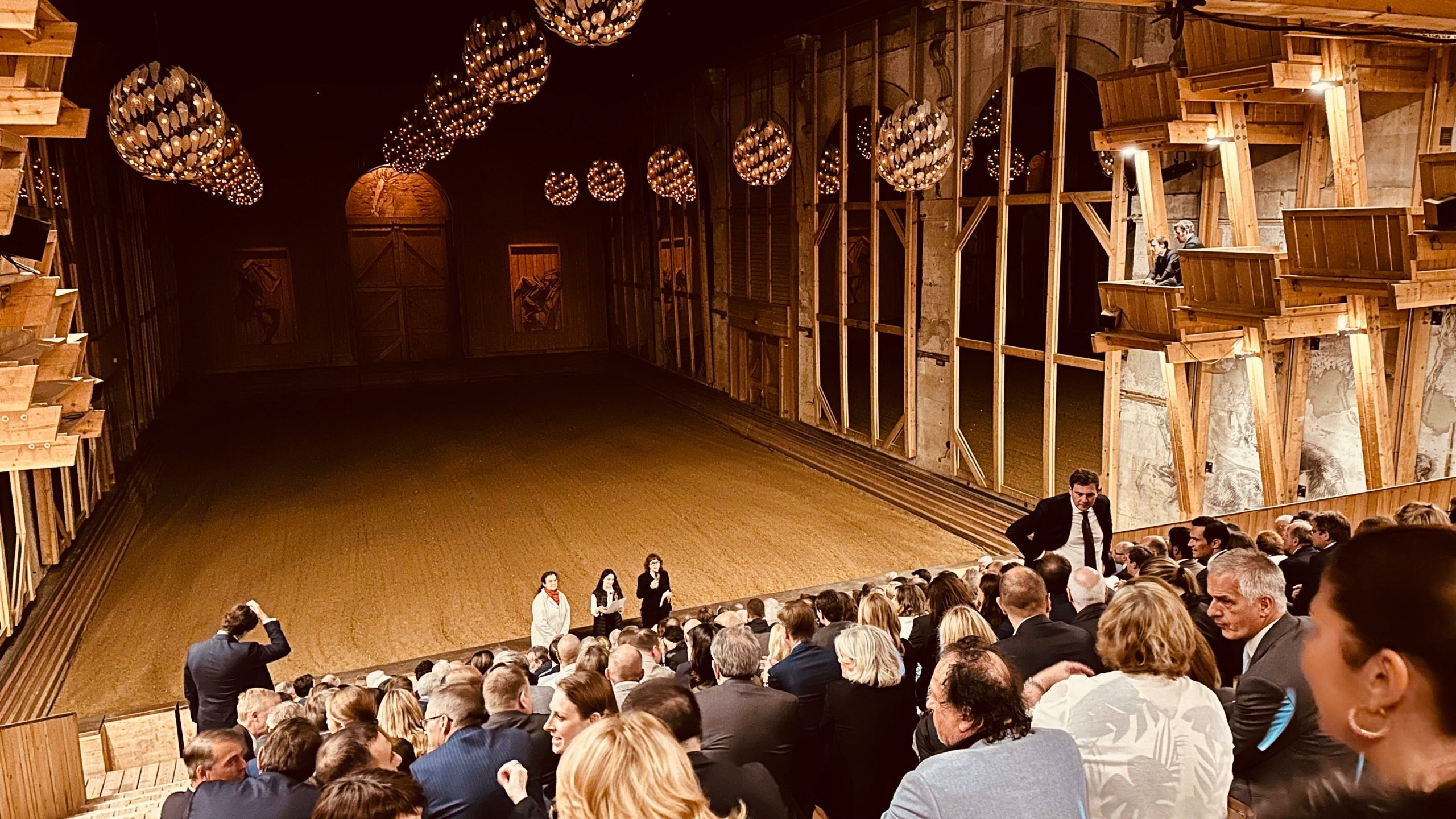 Manège de l'Académie Équestre de Versailles - format plénière pour 500 personnes